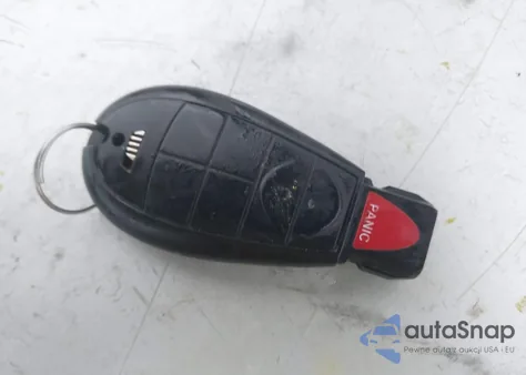 2015 Chrysler Town & Country Touring из США, поврежденный, VIN 2C4RC1BG3FR534137